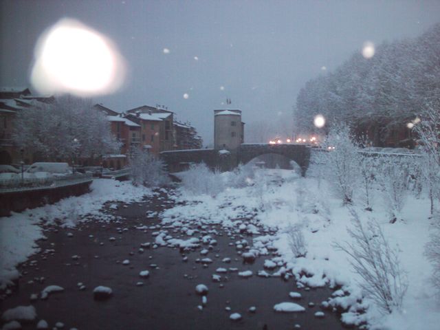 Pont vieux neige